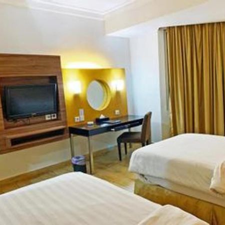 Grand Basko Hotel Паданг Екстер'єр фото